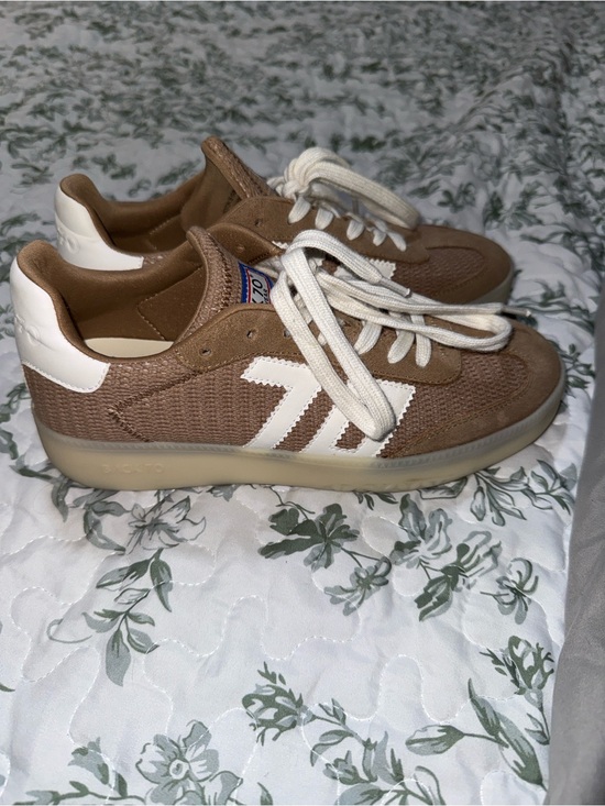 Back 70 Shoes - Women’s Back 70 Sneakers